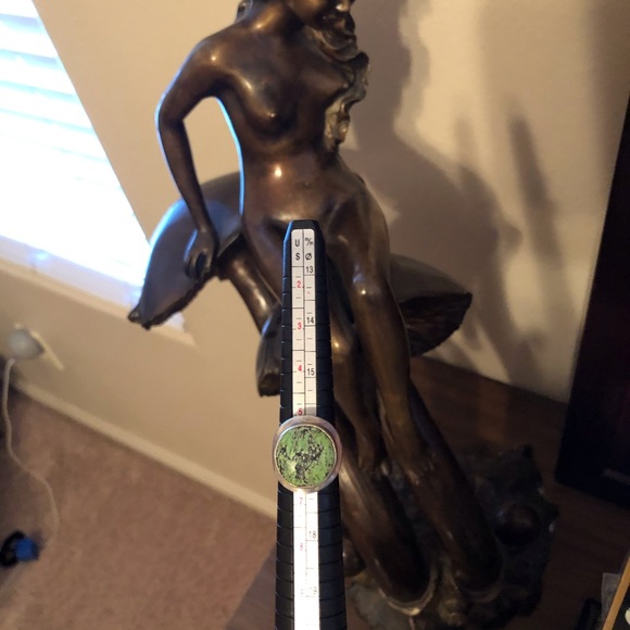 Unique Green Stone Ring - Picture 7 of 7